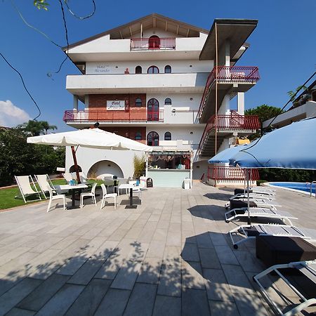 Hotel Alexander Giardini-Naxos Buitenkant foto