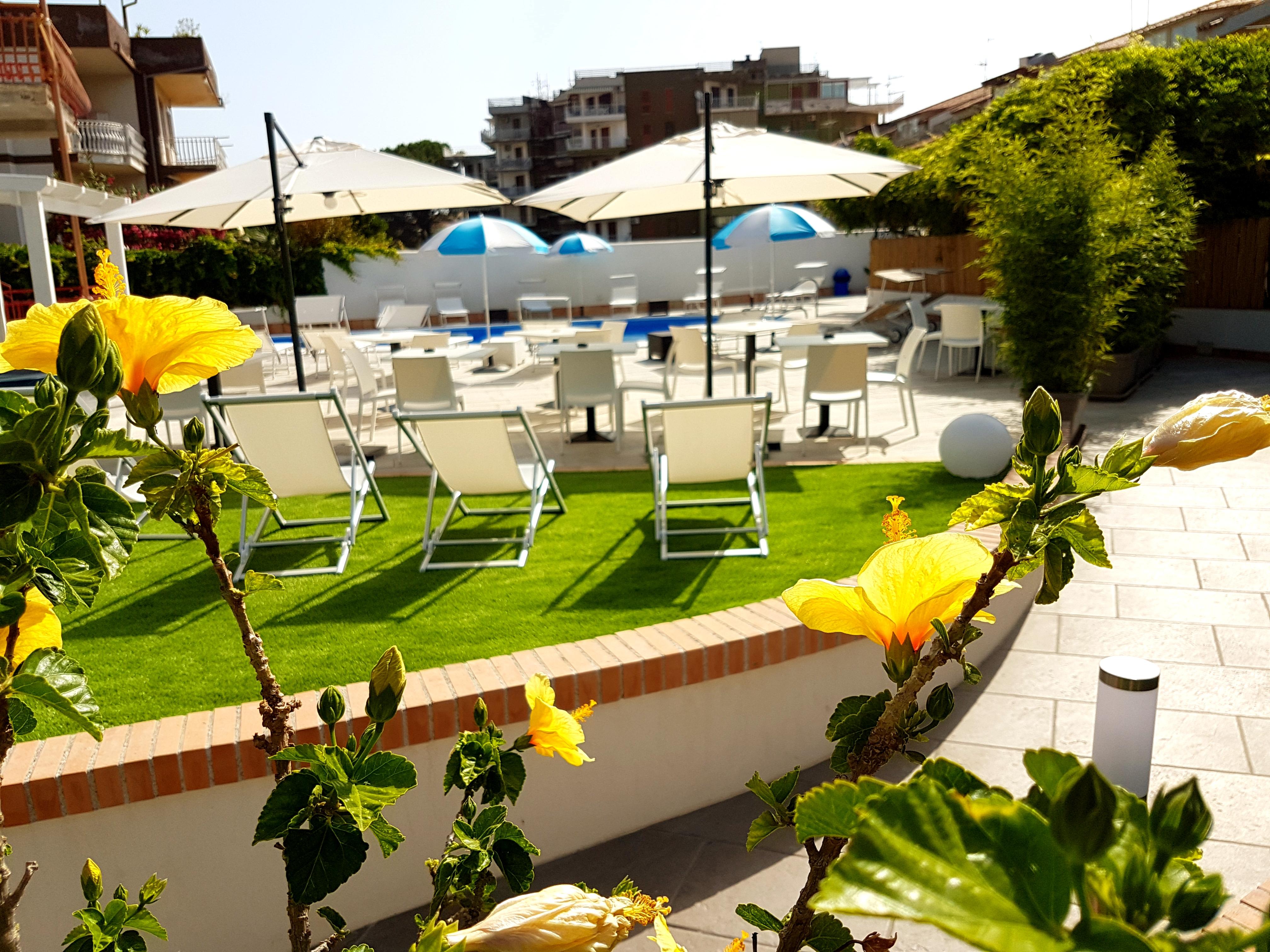 Hotel Alexander Giardini-Naxos Buitenkant foto