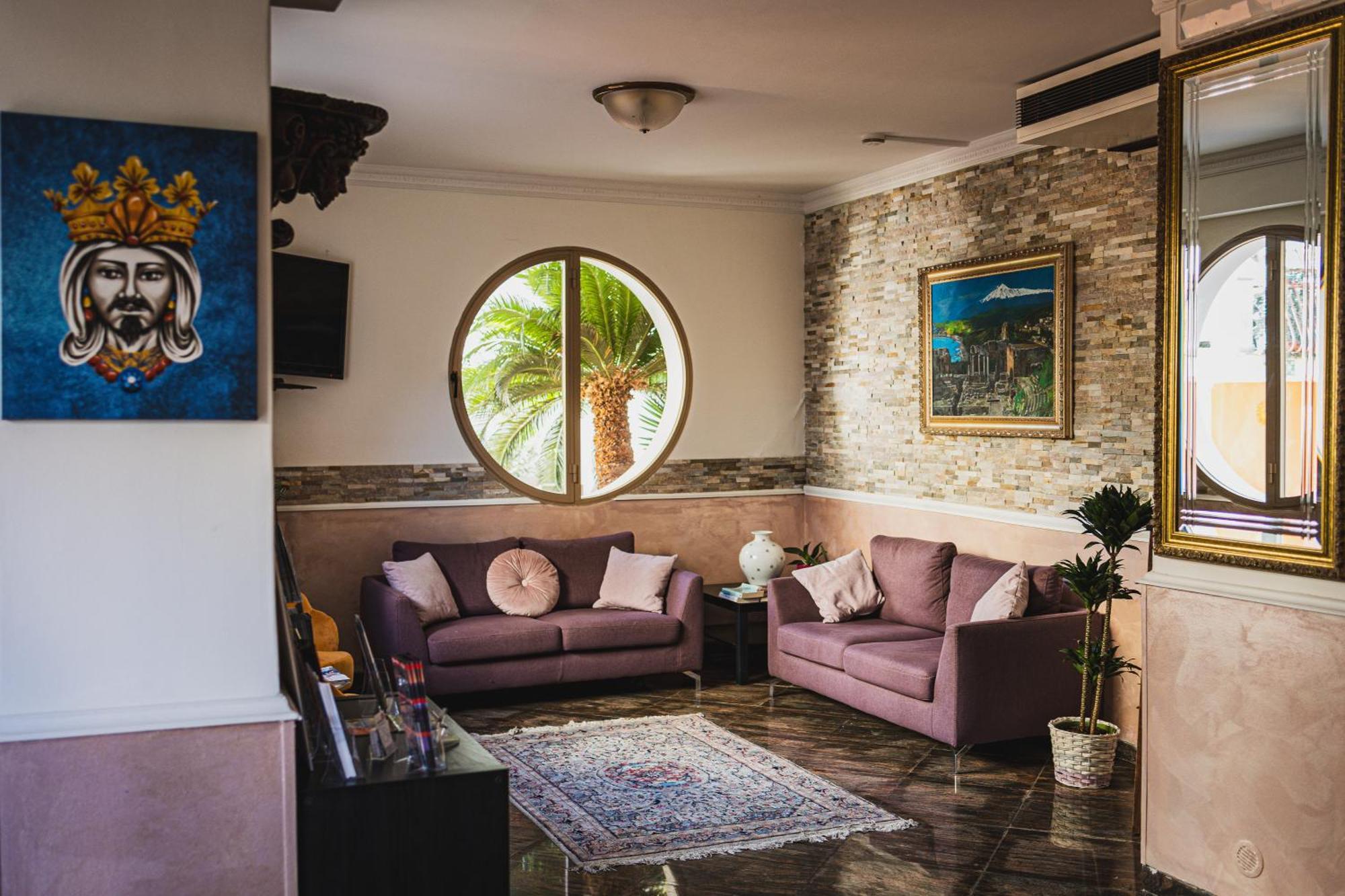 Hotel Alexander Giardini-Naxos Buitenkant foto