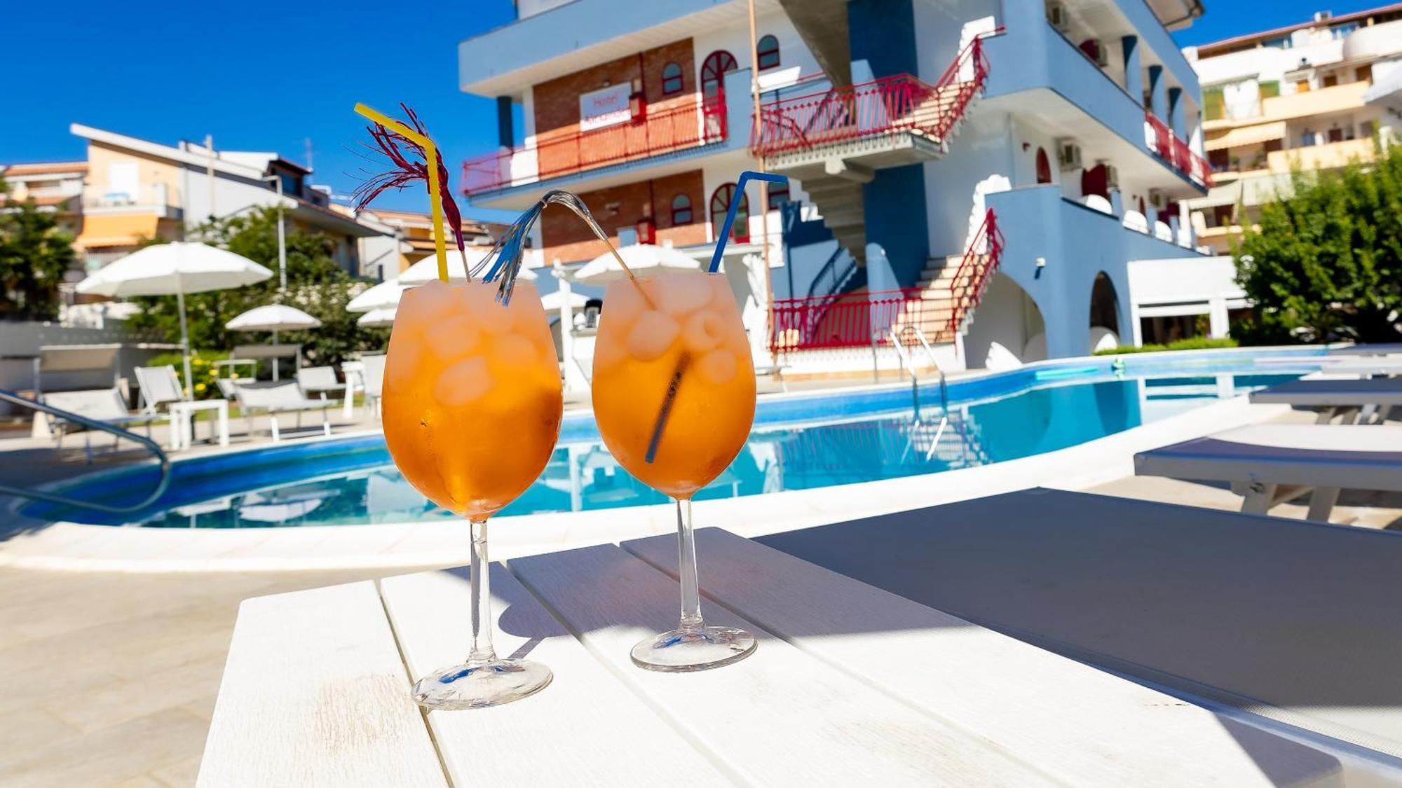 Hotel Alexander Giardini-Naxos Buitenkant foto